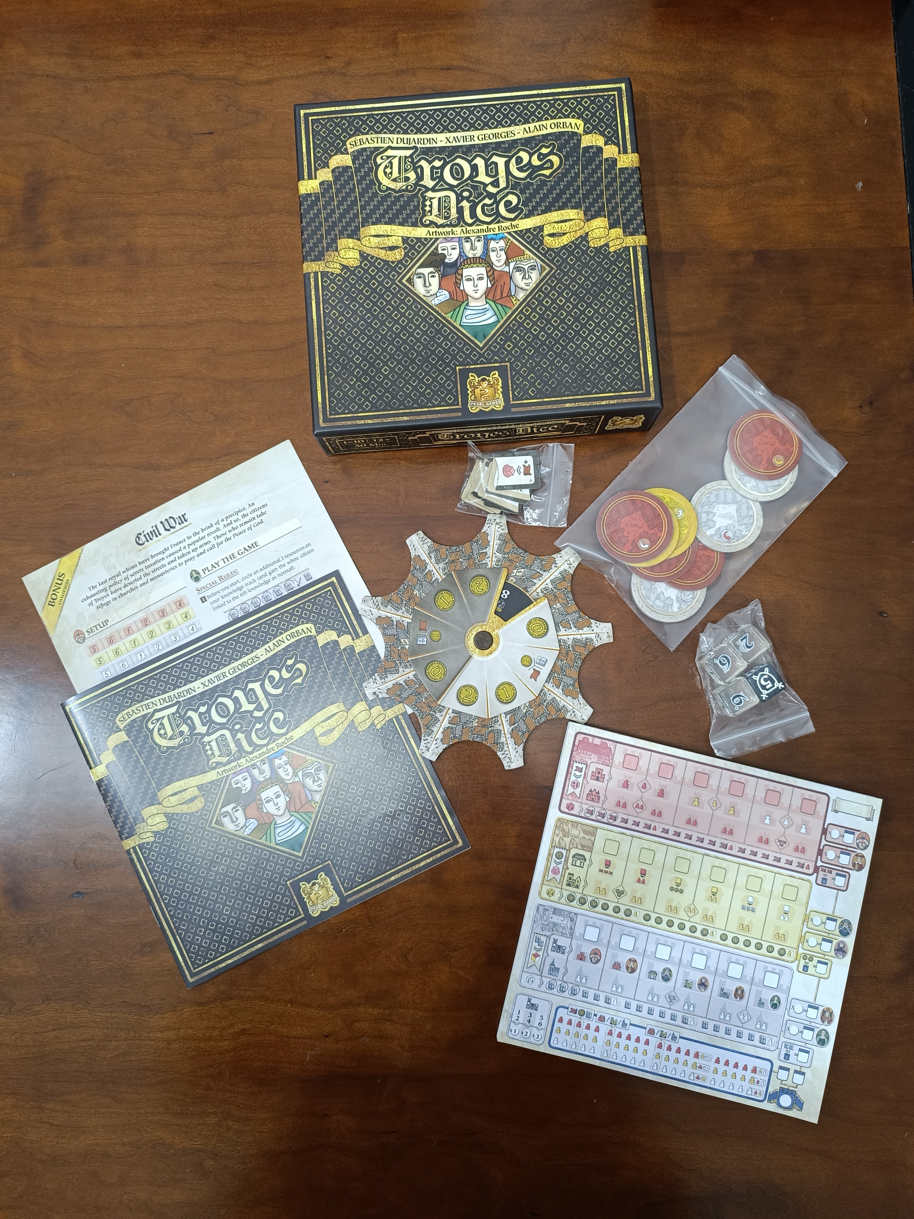 Composants de Troyes Dice