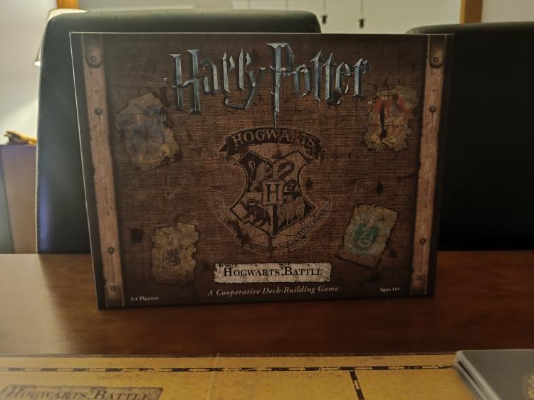 Harry Potter Hogwarts Battle box, illustrated to look like a suitcase